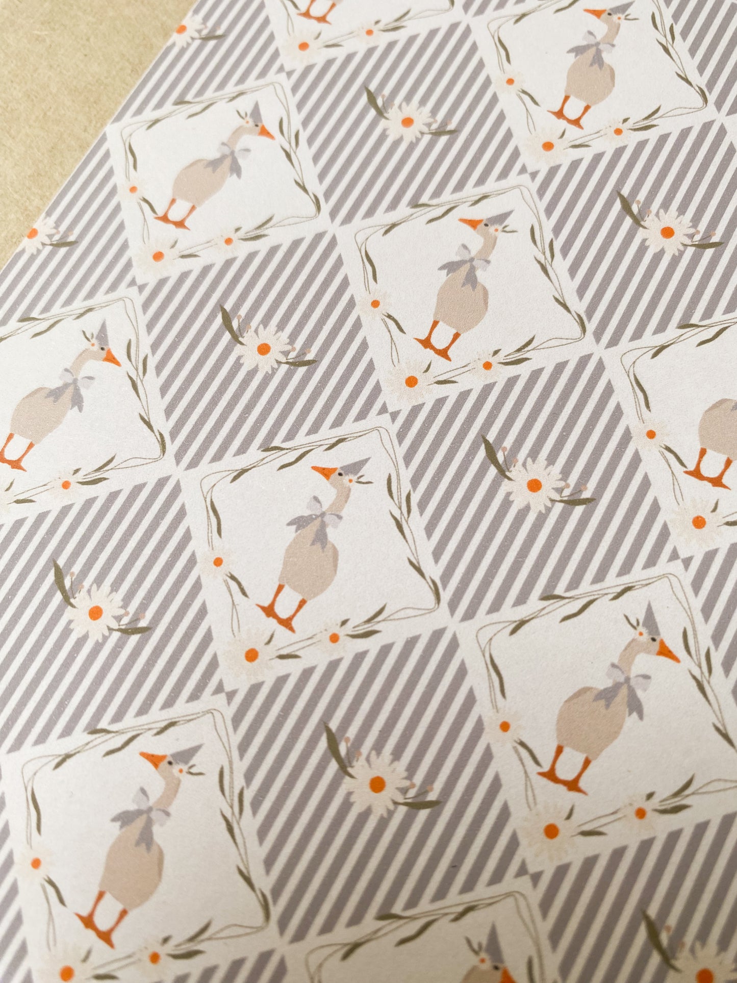 Pattern (Paper) - P-018