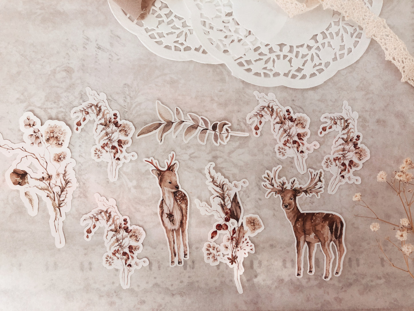 Set of 30 stickers - magical winter