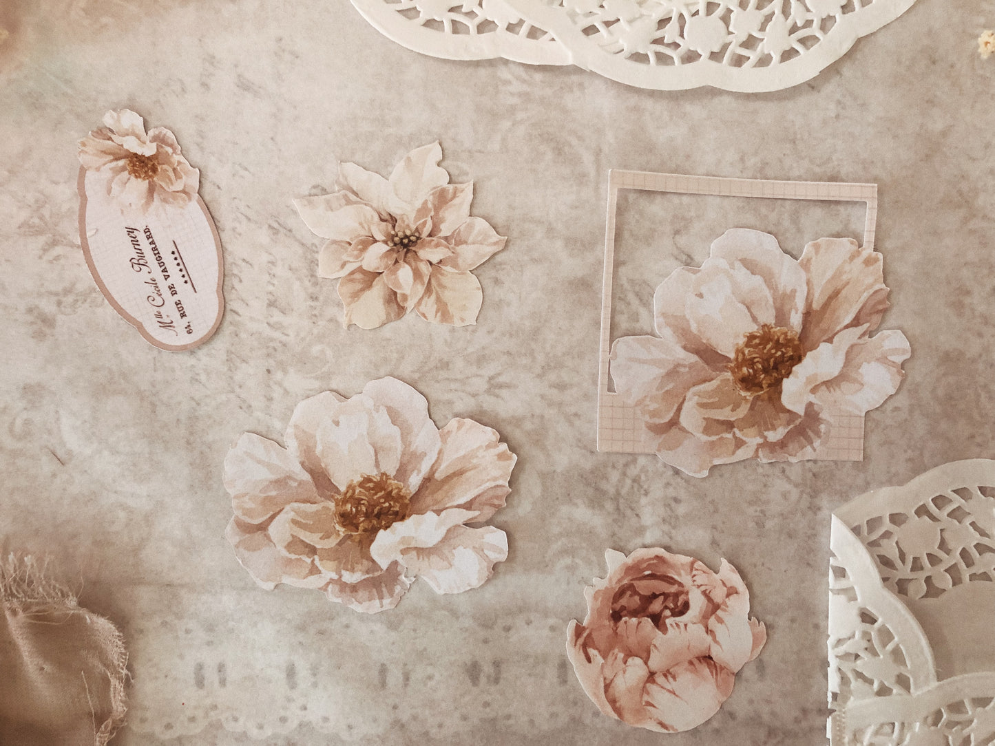 Set of 50 individual stickers - Floral mood