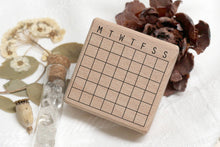 Cargar imagen en el visor de la galería, Stamp - month table for 0.5 grid
