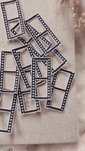 Cargar y reproducir el video en el visor de la galería, Set of 10 film stickers
